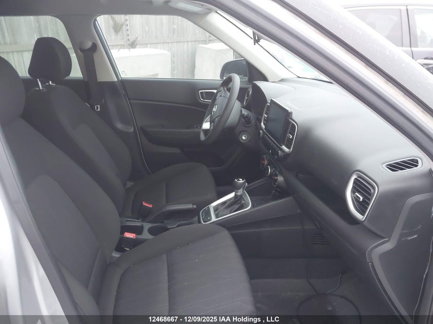 KMHRB8A3XNU139265 2022 HYUNDAI VENUE photo no. 5