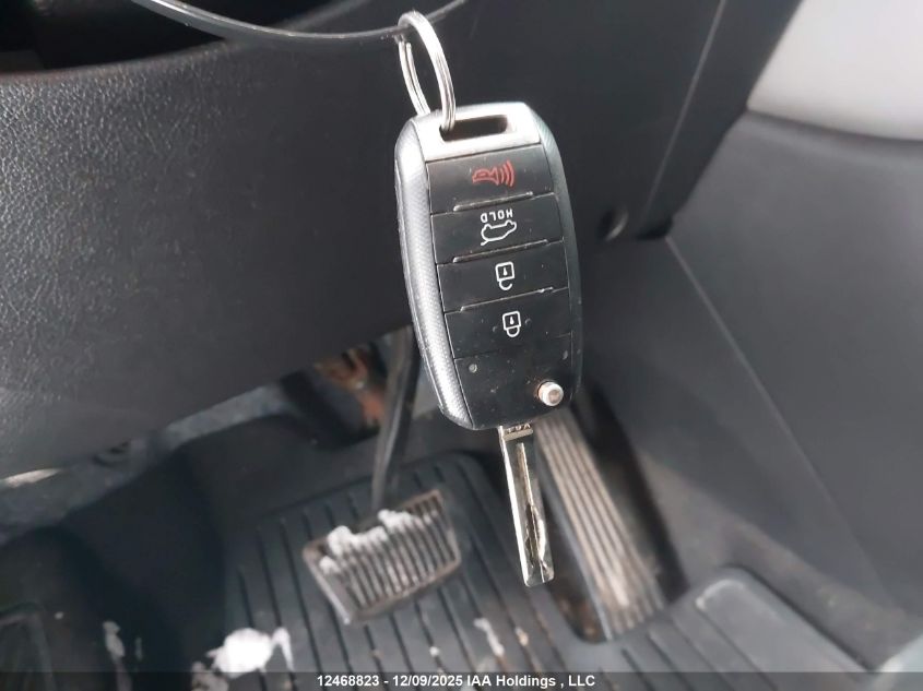 2015 Kia Rondo VIN: KNAHT8A35F7080765 Lot: 12468823