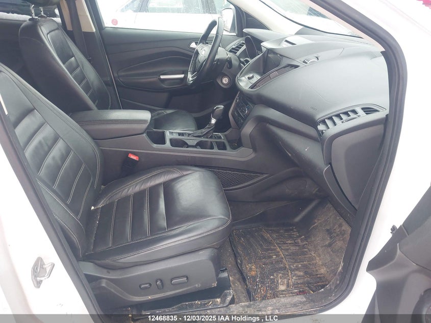 1FMCU9GD0HUE41562 2017 FORD ESCAPE photo no. 5