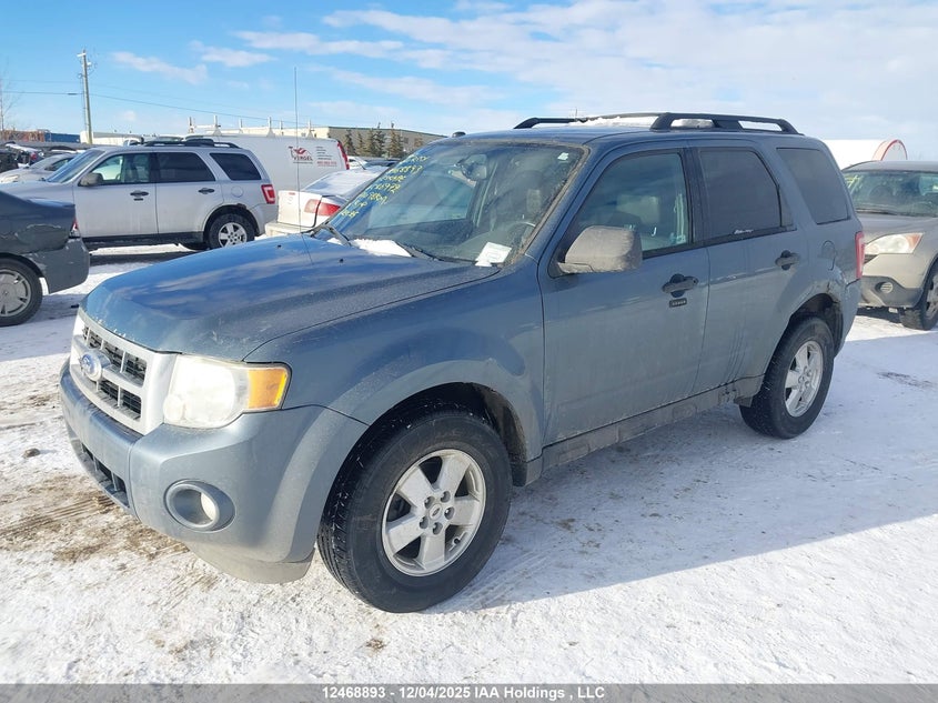 1FMCU9DG5BKC26972 2011 FORD ESCAPE photo no. 2
