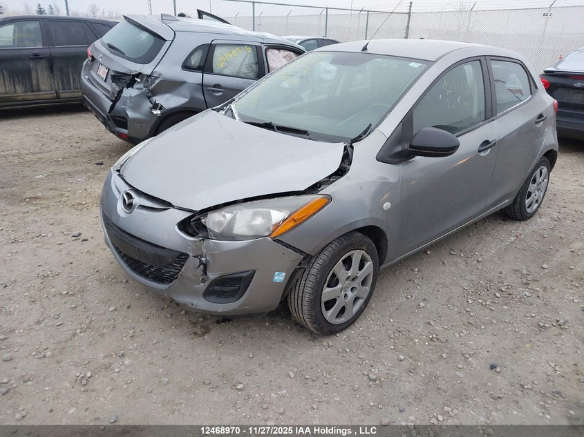 JM1DE1KY1D0167016 2013 MAZDA 2 photo no. 2