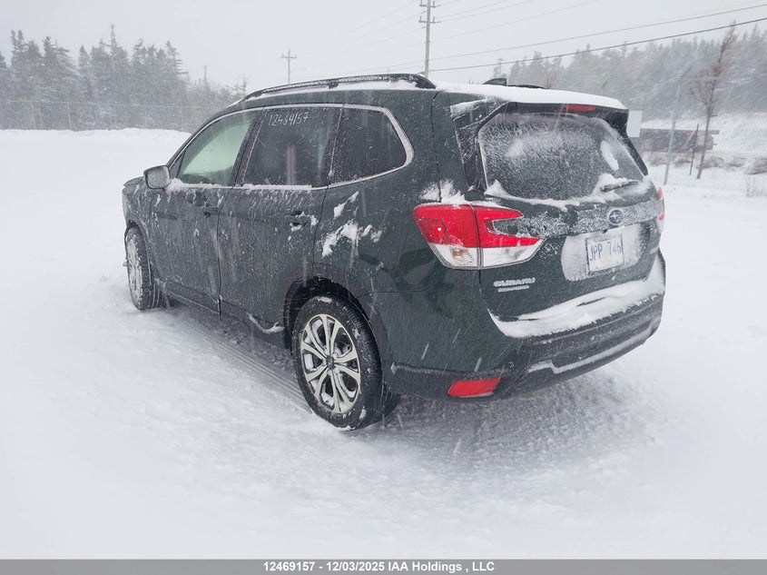 JF2SKEPC4PH450313 2023 SUBARU FORESTER photo no. 3