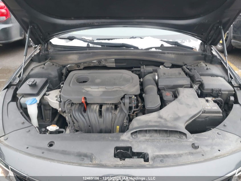 5XXGT4L36HG164172 2017 KIA OPTIMA photo no. 10