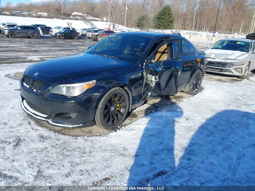 2006 BMW M5, Left Side, IAAI, VIN WBSNB93556B583800 — photo 2