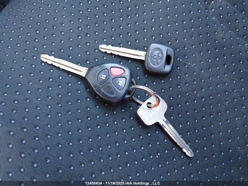 2007 Toyota Yaris Le/Rs VIN: JTDKT923975128858 Lot: 12458434X