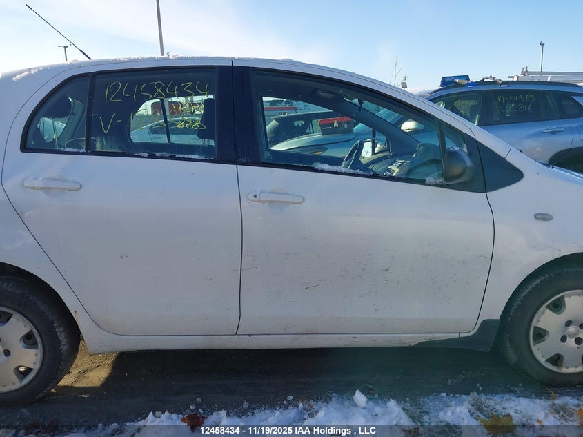 2007 Toyota Yaris Le/Rs VIN: JTDKT923975128858 Lot: 12458434X