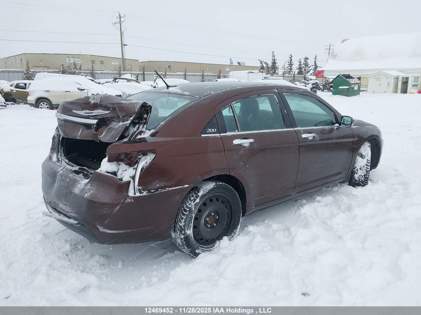 1C3CCBCG2DN605790 2013 CHRYSLER 200 photo no. 4
