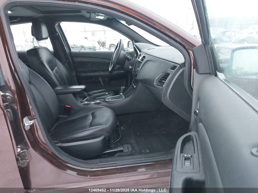 1C3CCBCG2DN605790 2013 CHRYSLER 200 photo no. 5