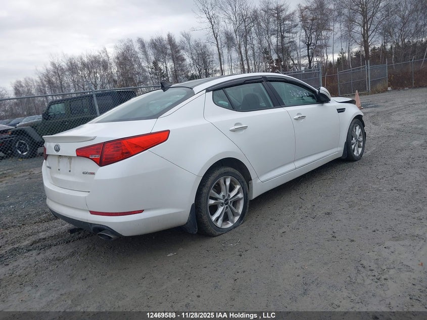 KNAGN4A61C5268215 2012 KIA OPTIMA photo no. 4