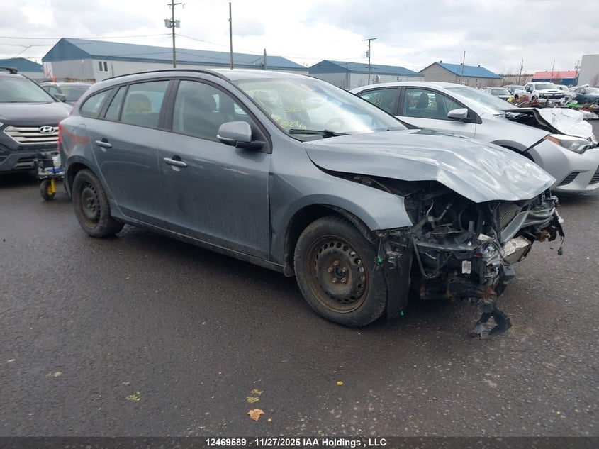 YV149MSLXJ2388490 2018 Volvo V60 T6 Dynamic auction photo 1