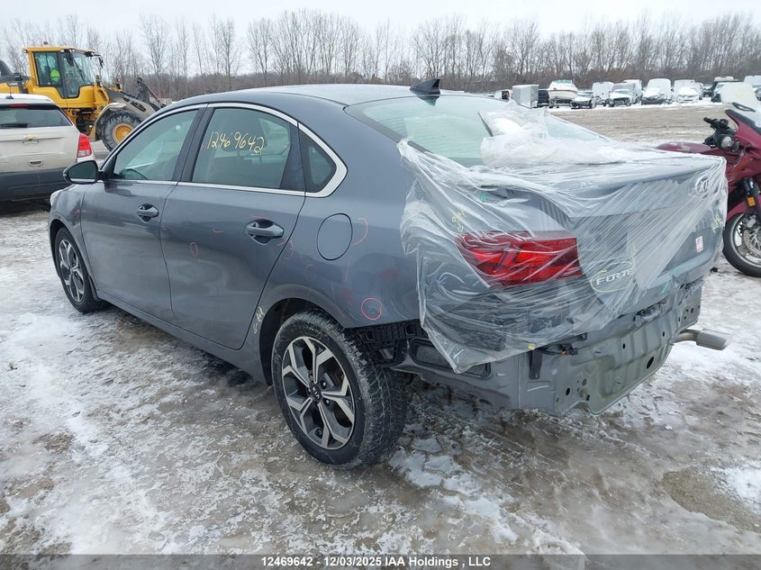 3KPF54AD6KE129455 2019 KIA FORTE photo no. 3