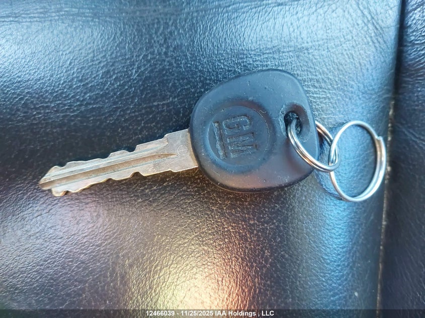 2007 GMC Yukon Denali Denali VIN: 1GKFK63837J135023 Lot: 12466039X