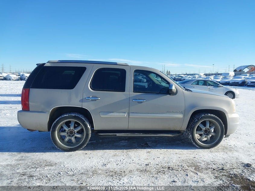 2007 GMC Yukon Denali Denali VIN: 1GKFK63837J135023 Lot: 12466039X