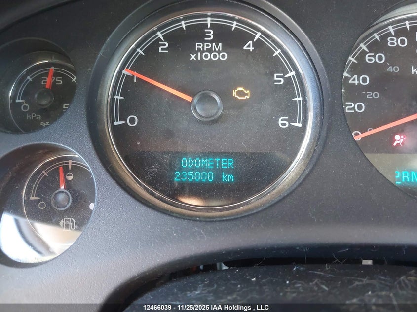 2007 GMC Yukon Denali Denali VIN: 1GKFK63837J135023 Lot: 12466039X