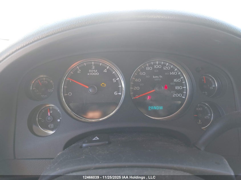 2007 GMC Yukon Denali Denali VIN: 1GKFK63837J135023 Lot: 12466039X