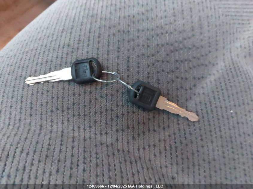 1999 GMC Suburban 2500 Sl/Sle/Slt VIN: 3GKGK26J2XG521056 Lot: 12469666