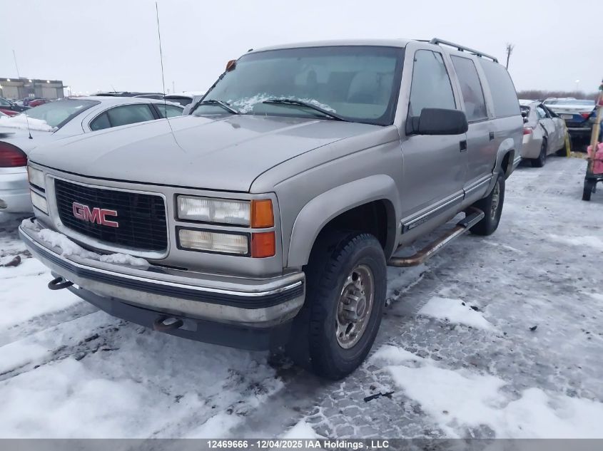 3GKGK26J2XG521056 1999 GMC SUBURBAN photo no. 2
