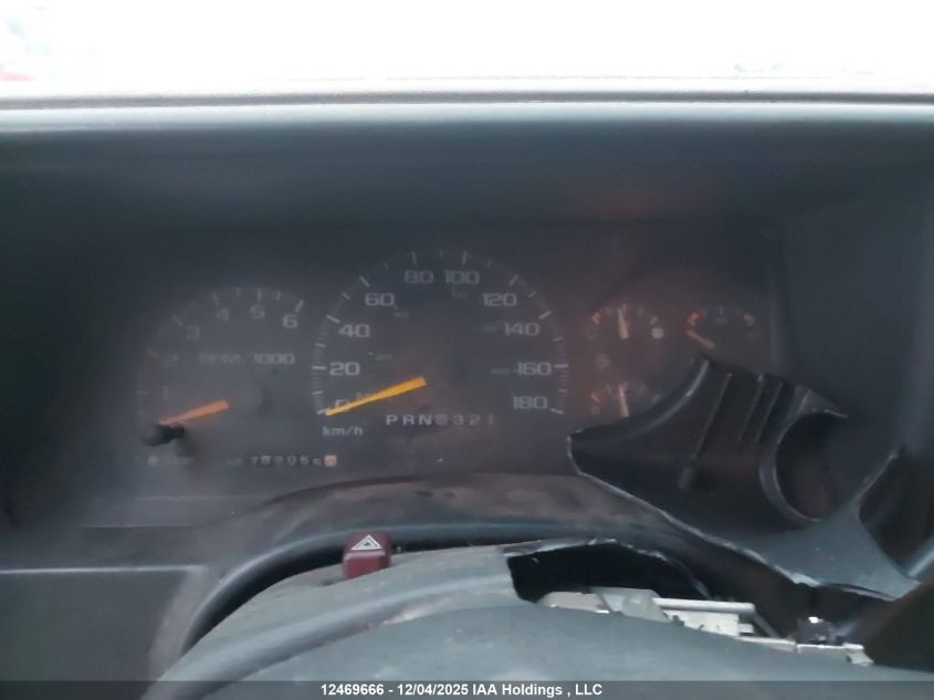 1999 GMC Suburban 2500 Sl/Sle/Slt VIN: 3GKGK26J2XG521056 Lot: 12469666