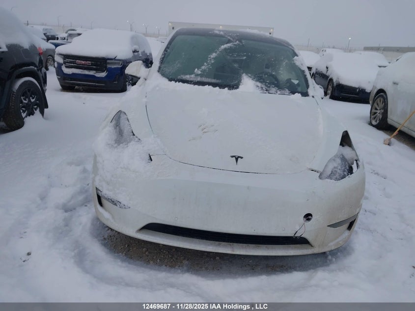 7SAYGDEF7NF490323 2022 TESLA MODEL Y photo no. 11