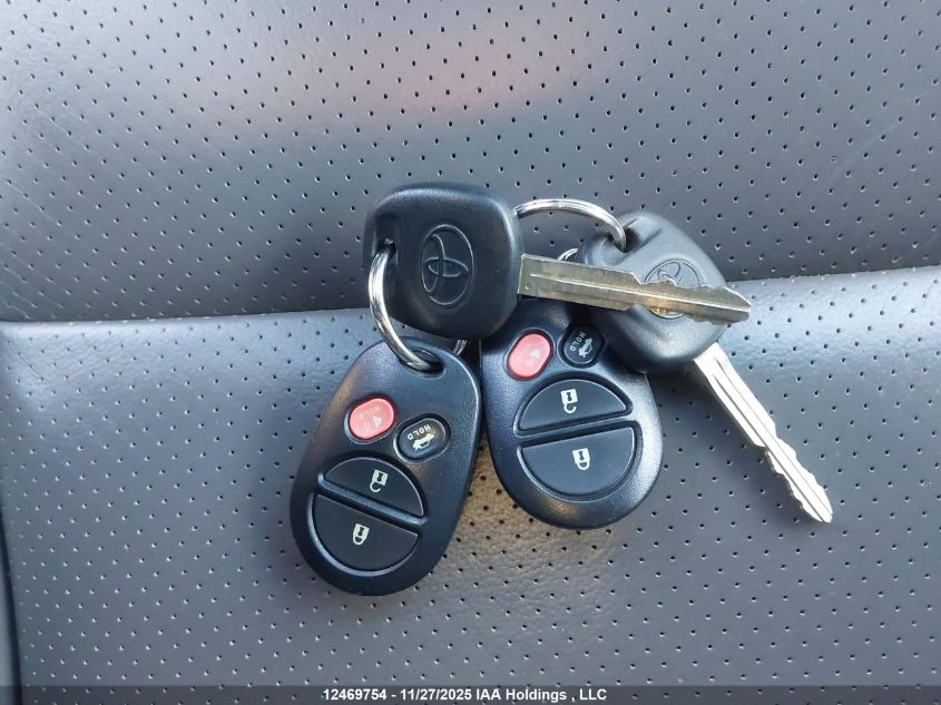 2008 Toyota Camry Solara Se/Sle/Sport VIN: 4T1FA38P58U136991 Lot: 12469754