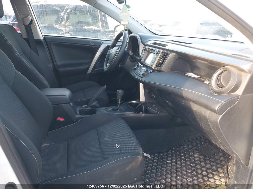 JTMRJREV4JD241275 2018 TOYOTA  photo no. 5