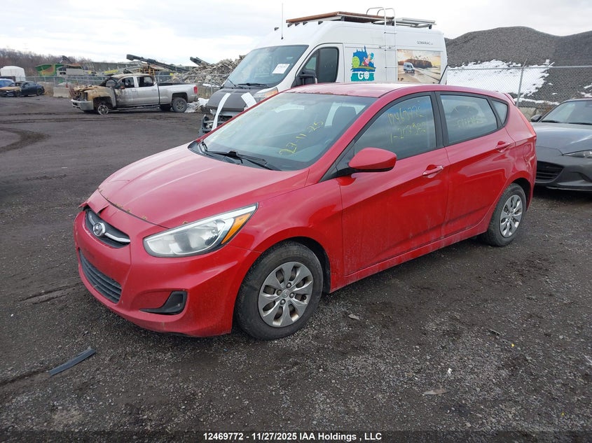 KMHCT5AE7FU207932 2015 HYUNDAI ACCENT photo no. 2