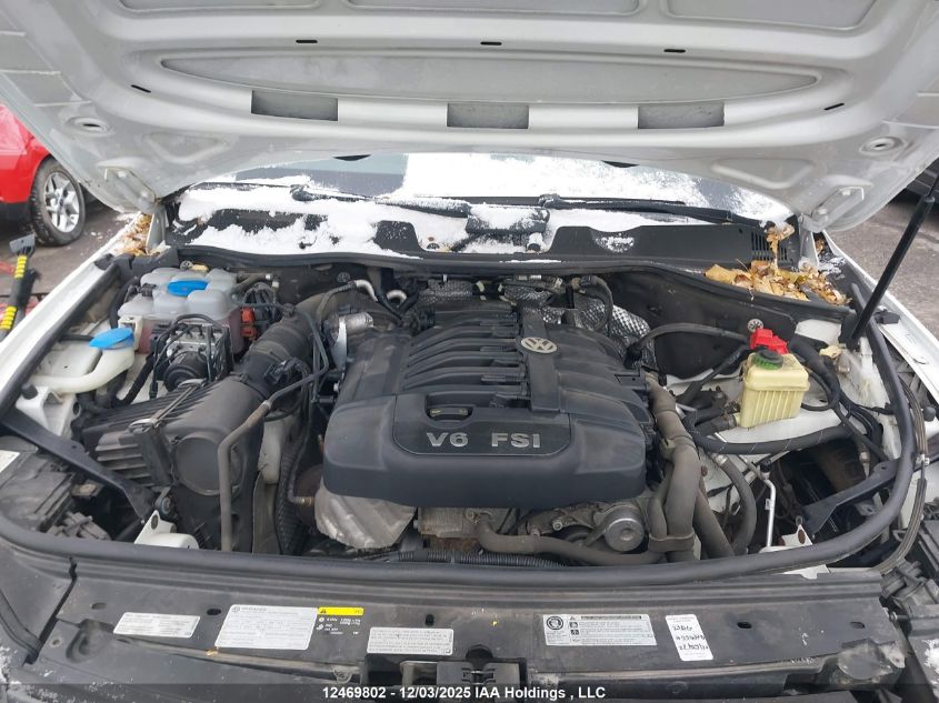 2017 Volkswagen Touareg 3.6L Wolfsburg Edition VIN: WVGRF7BP9HD000409 Lot: 12469802