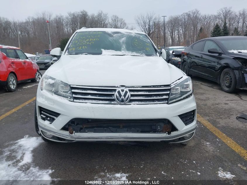2017 Volkswagen Touareg 3.6L Wolfsburg Edition VIN: WVGRF7BP9HD000409 Lot: 12469802