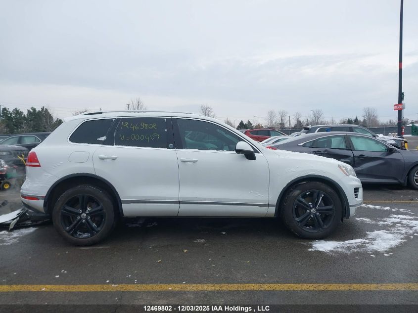 2017 Volkswagen Touareg 3.6L Wolfsburg Edition VIN: WVGRF7BP9HD000409 Lot: 12469802