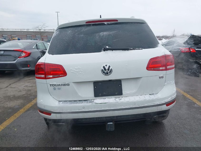 2017 Volkswagen Touareg 3.6L Wolfsburg Edition VIN: WVGRF7BP9HD000409 Lot: 12469802