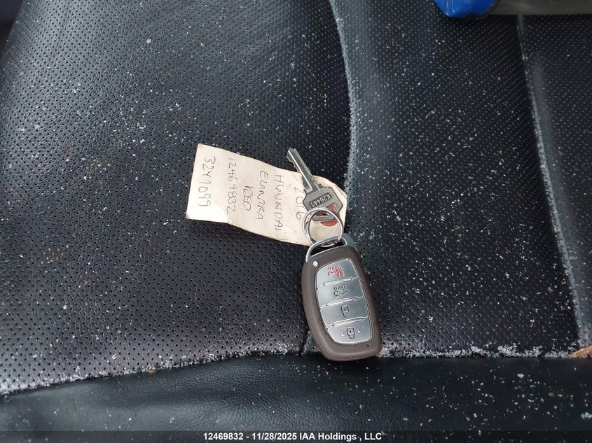 KMHDH4AH1GU485513 2016 HYUNDAI ELANTRA photo no. 11