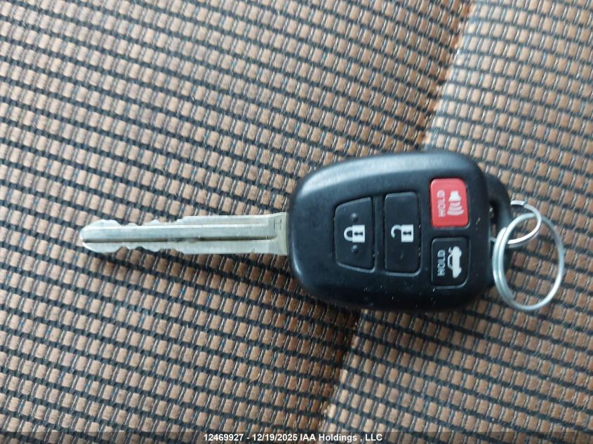 2014 Toyota Corolla S VIN: 2T1BURHE4EC012392 Lot: 12469927