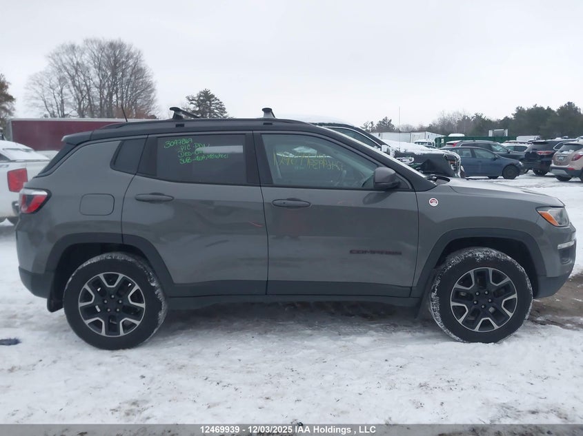 3C4NJDDB6KT666999 2019 JEEP COMPASS photo no. 14