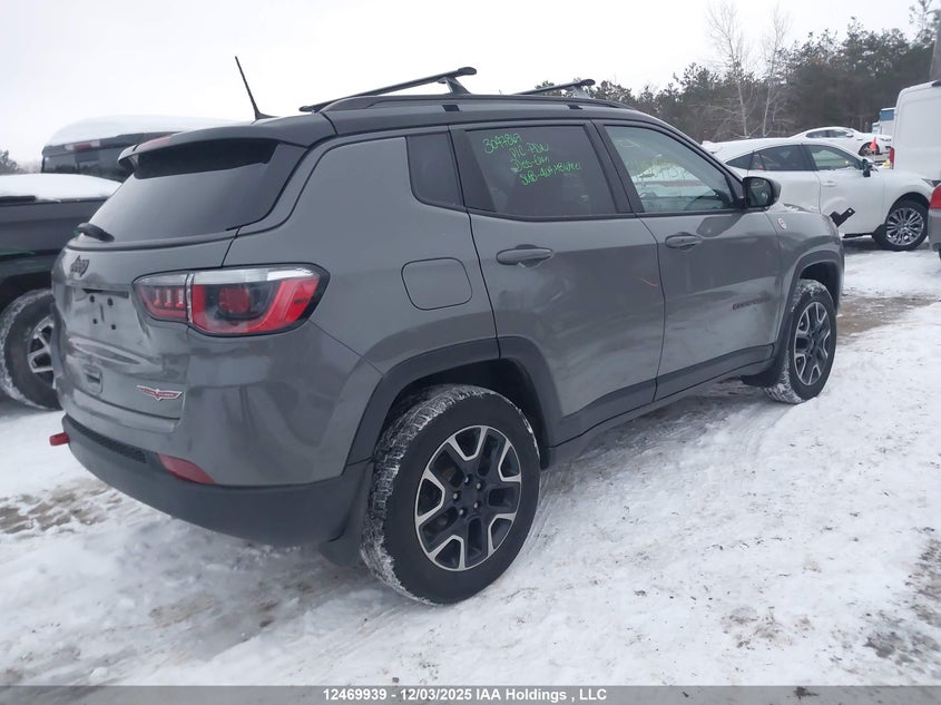 3C4NJDDB6KT666999 2019 JEEP COMPASS photo no. 4