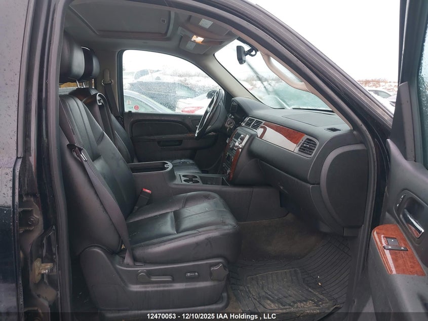 3GNTKFE75CG241026 2012 CHEVROLET AVALANCHE photo no. 5
