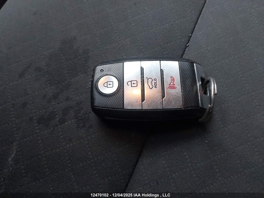 5XYPGDA59GG163276 2016 KIA SORENTO photo no. 11