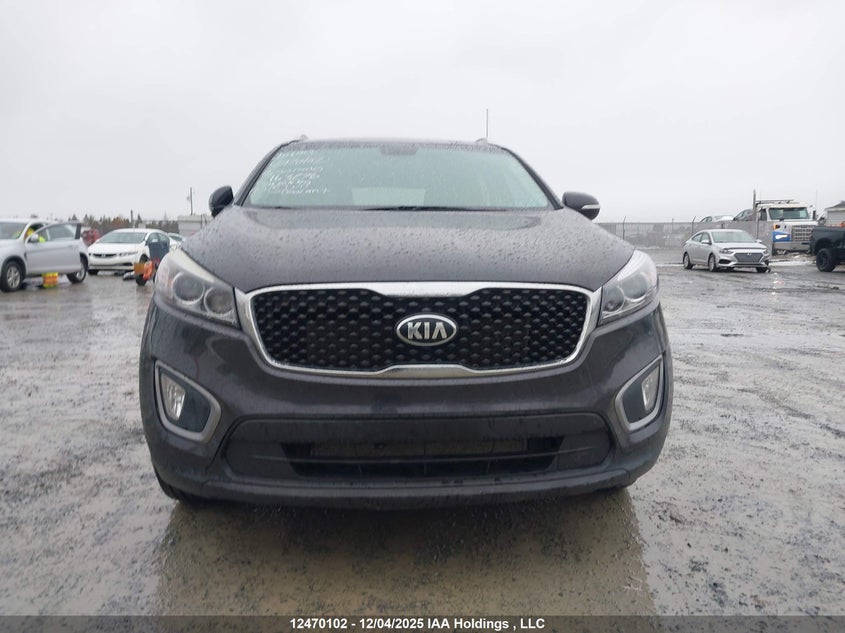 5XYPGDA59GG163276 2016 KIA SORENTO photo no. 13