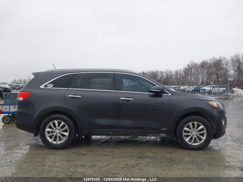 5XYPGDA59GG163276 2016 KIA SORENTO photo no. 14