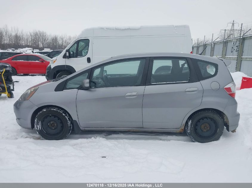2010 Honda Fit Lx VIN: JHMGE8G53AC805411 Lot: 12470118