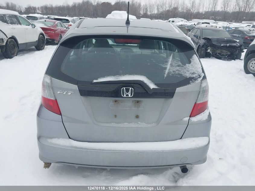 2010 Honda Fit Lx VIN: JHMGE8G53AC805411 Lot: 12470118