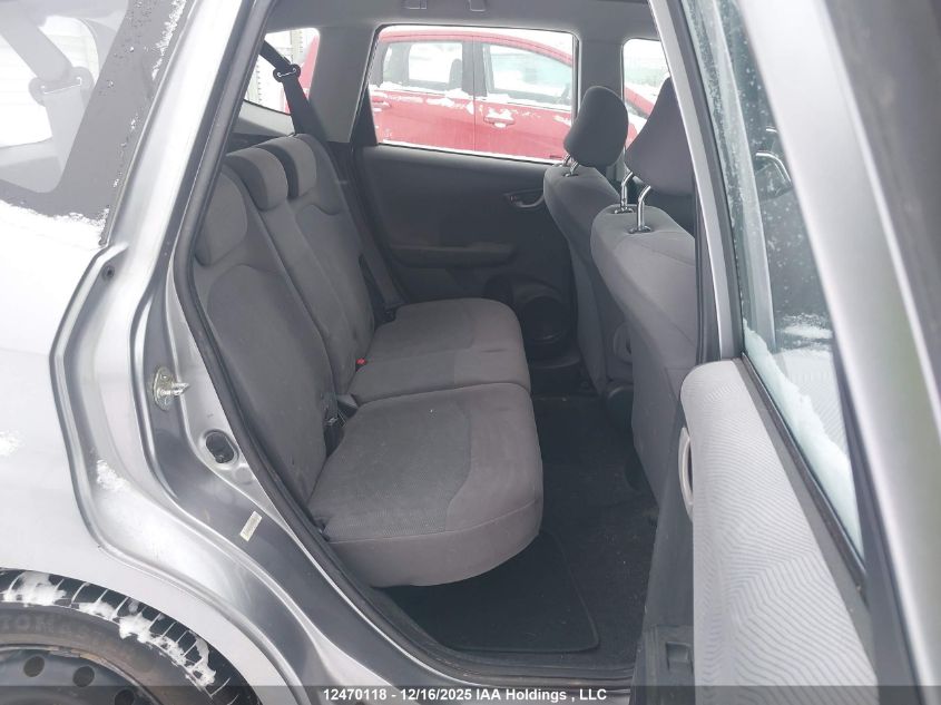 2010 Honda Fit Lx VIN: JHMGE8G53AC805411 Lot: 12470118