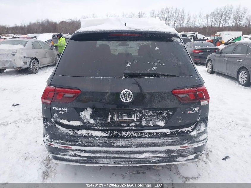 3VV4B7AX3JM142939 2018 VOLKSWAGEN TIGUAN photo no. 17