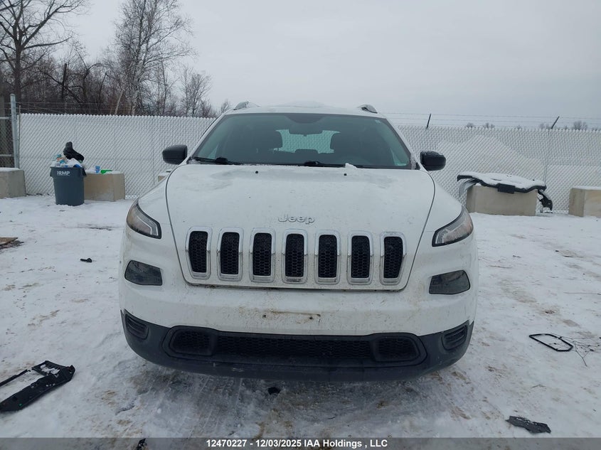 1C4PJLAS6GW350897 2016 JEEP CHEROKEE photo no. 13
