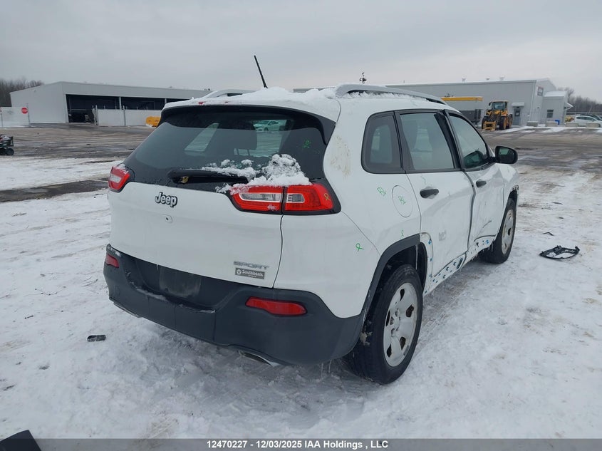 1C4PJLAS6GW350897 2016 JEEP CHEROKEE photo no. 4