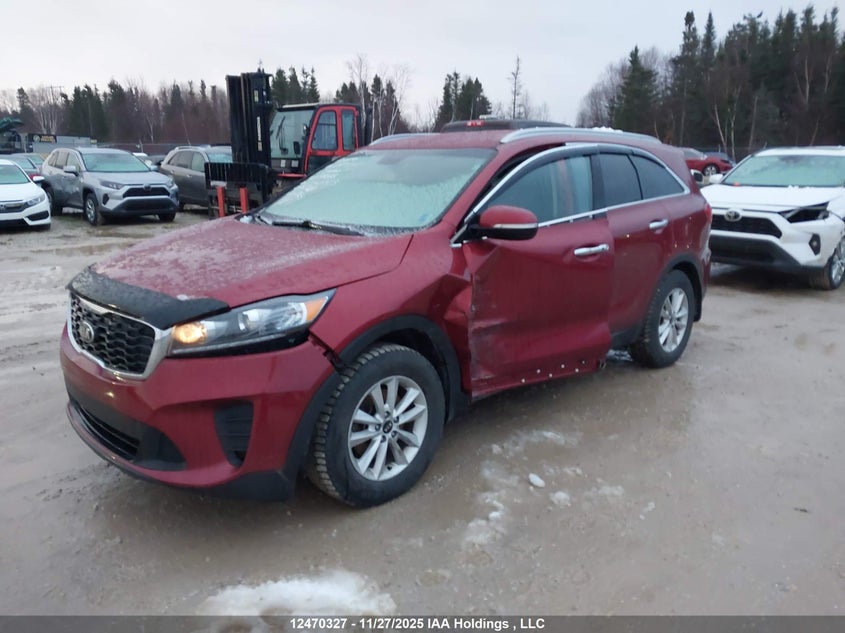 5XYPGDA34KG495178 2019 KIA SORENTO photo no. 2