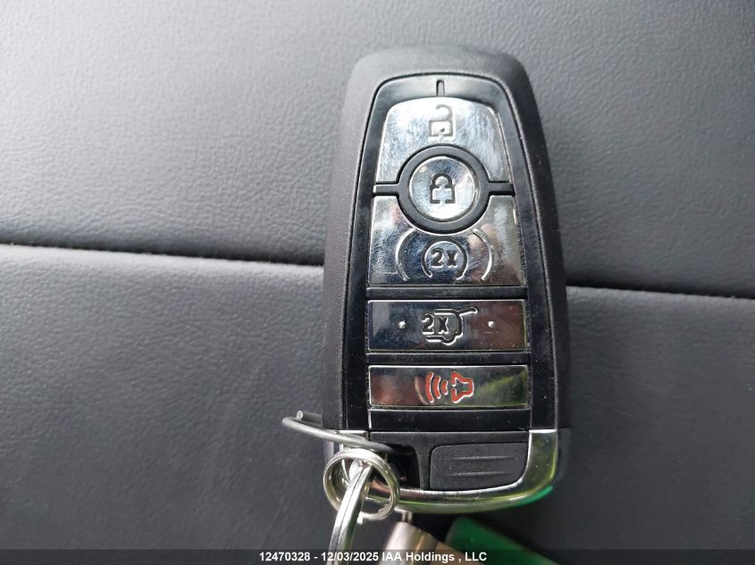 2025 Lincoln Nautilus Premiere VIN: 5LMPJ8JA6SJ909576 Lot: 12470328