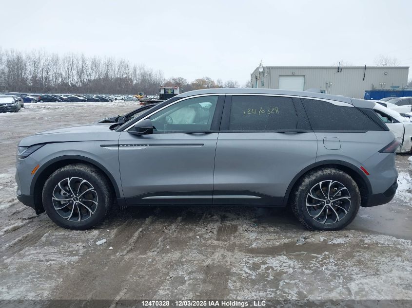 2025 Lincoln Nautilus Premiere VIN: 5LMPJ8JA6SJ909576 Lot: 12470328