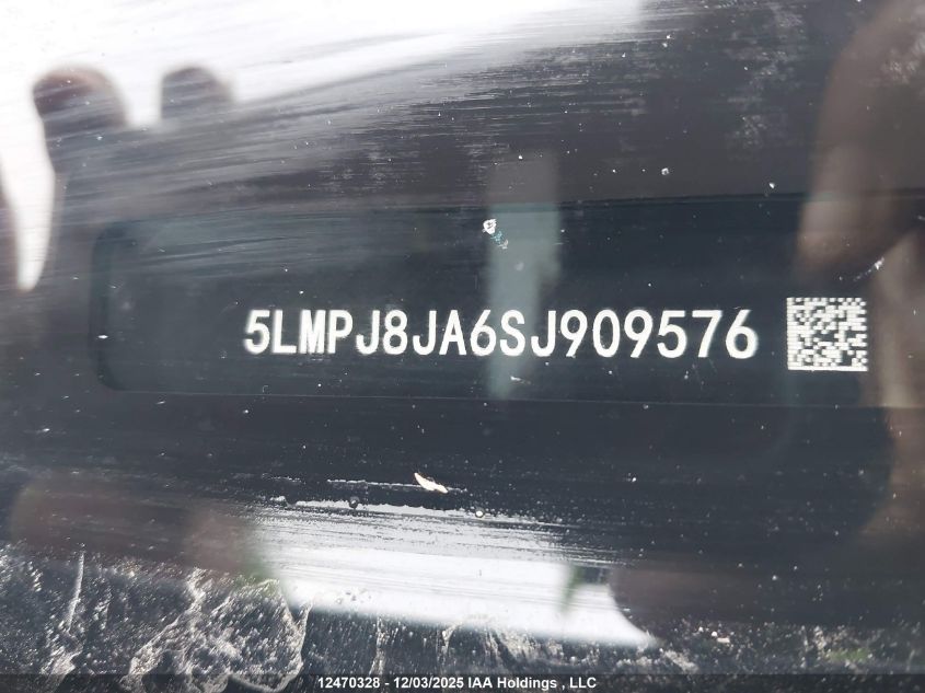 2025 Lincoln Nautilus Premiere VIN: 5LMPJ8JA6SJ909576 Lot: 12470328