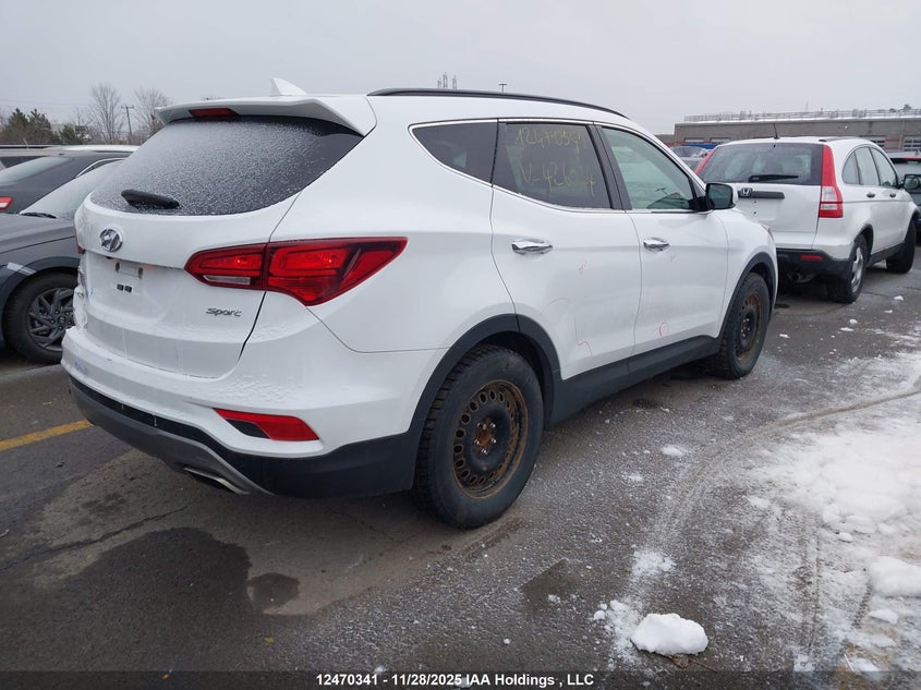 5XYZT3LB1HG426024 2017 HYUNDAI SANTA FE photo no. 4