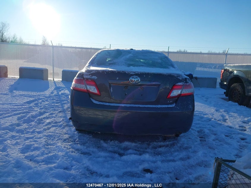 4T1BF3EK0BU206879 2011 TOYOTA CAMRY photo no. 16